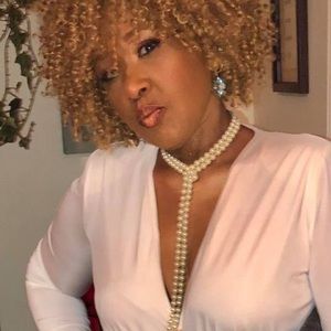 Meet your Posher, Pamela